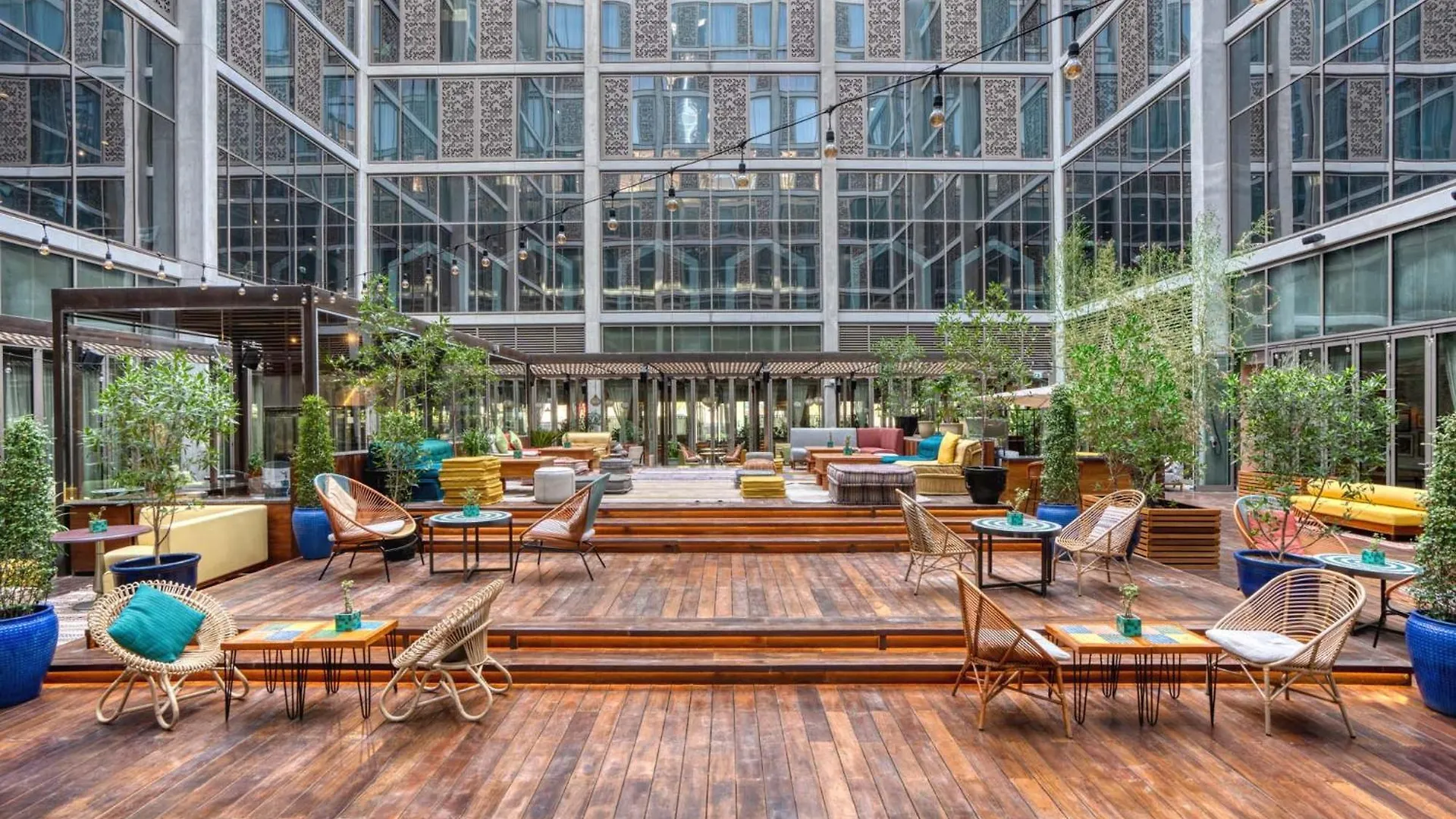 *****  25Hours Hotel Dubai One Central ОАЭ